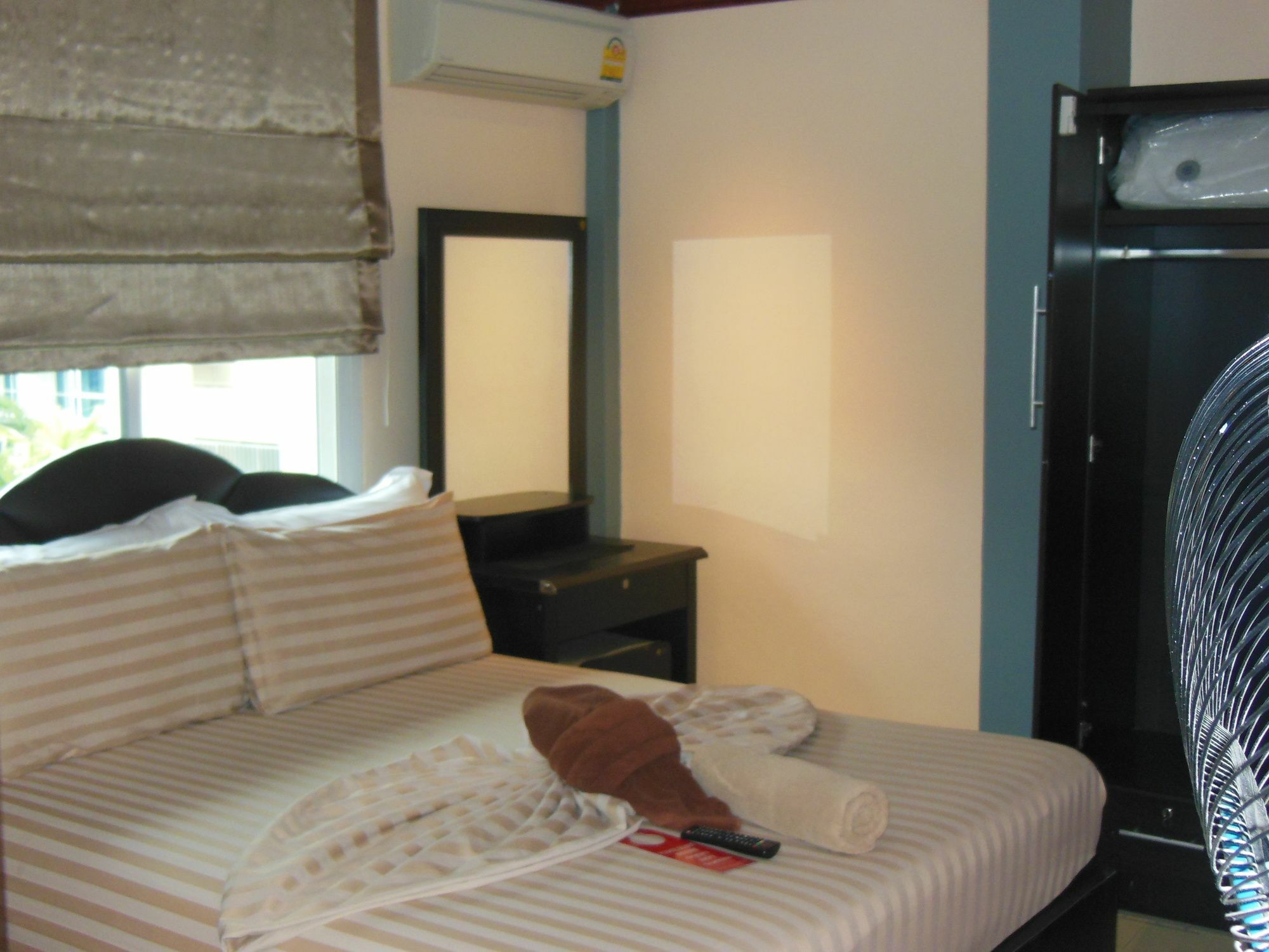 Boomerang Guesthouse And Bar Патая Екстериор снимка